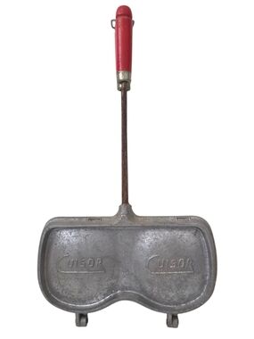 Vintage French Cruisor Aluminum Double-Cavity Shell Stovetop Sandwich Press